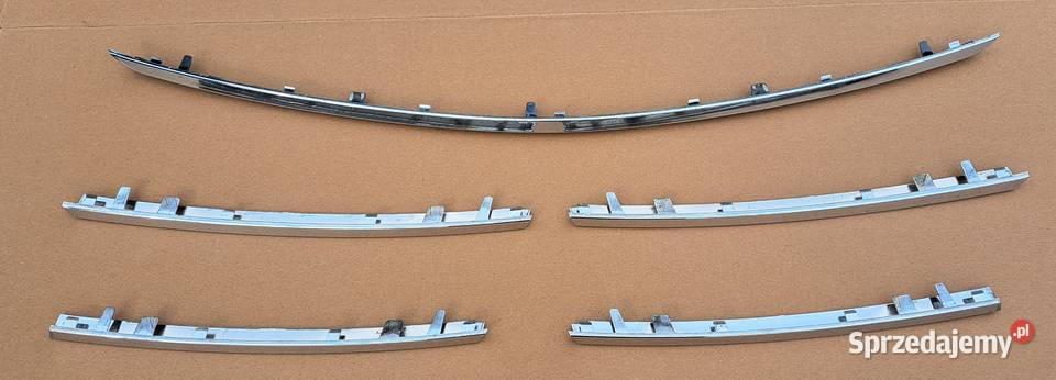 CHROMY GRILLA MERCEDES ML W164 A1648880085 osobowe