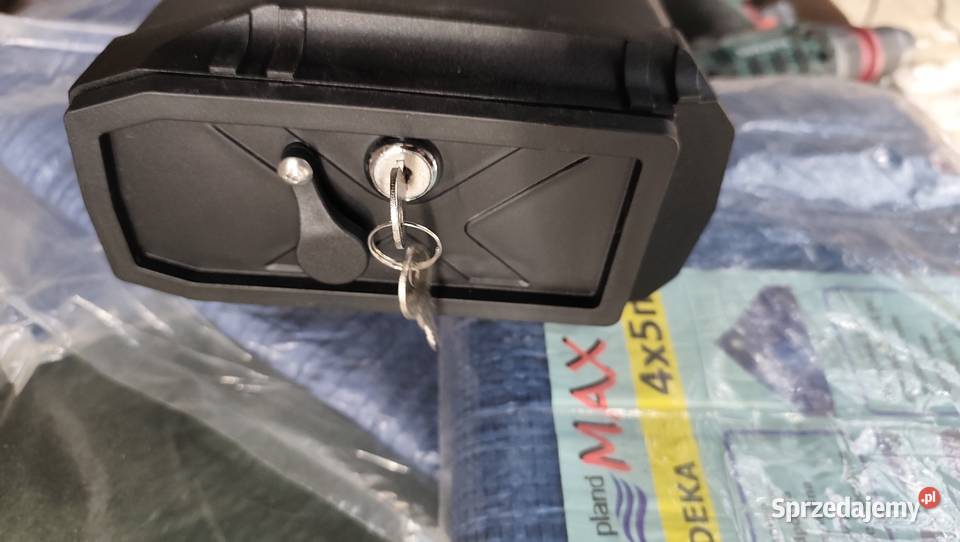 Skrzynka nowa narzędziowa motocyklowa na gmole Kryspinów sprzedam