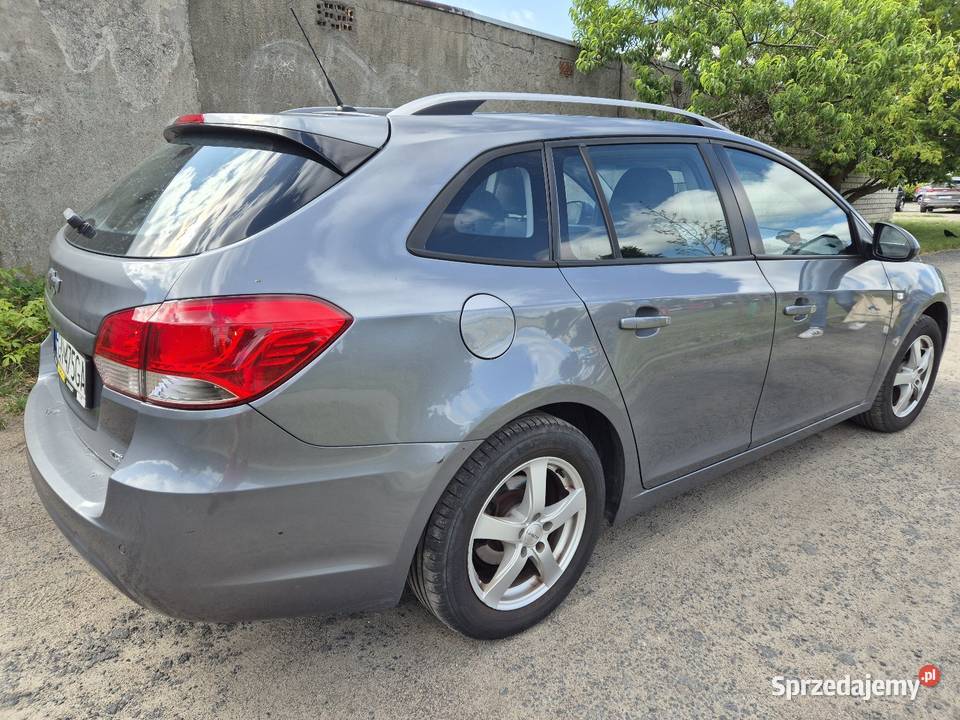 Chevrolet Cruz kombi 16 benzyna 2012 lift wielofunkcyjna kierownica