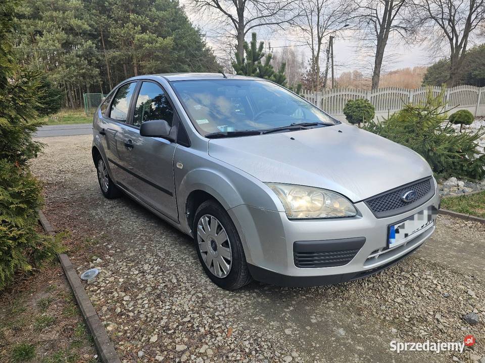 Ford Focus 16 benzyna nieuszkodzony