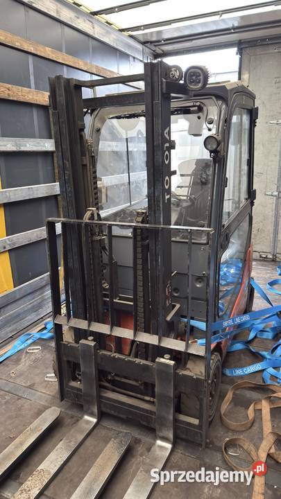 Wózek Toyota 8FBM16T elektryczny