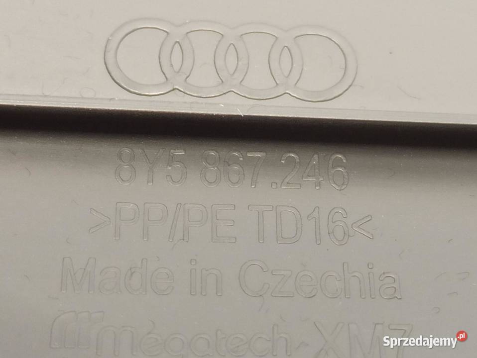 AUDI A3 8Y OSŁONA SŁUPKA PRAWA SEDAN 8Y5867246 sprzedam