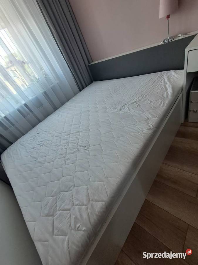 Łóżko sypialniane z materacem 160x200 Puławy sprzedam