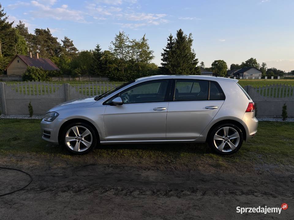 Sprzedam auto wolkswagen golf 7 manualna Golf Dobra