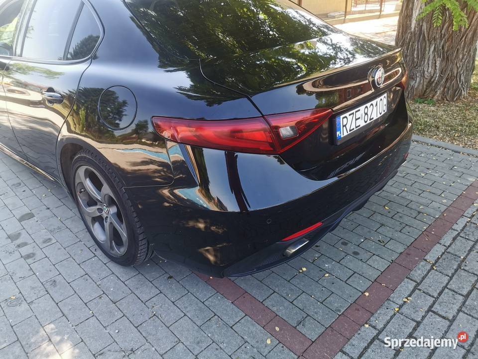 Alfa romeo giulia 280 android Apple car nieuszkodzony Giulia Rzeszów