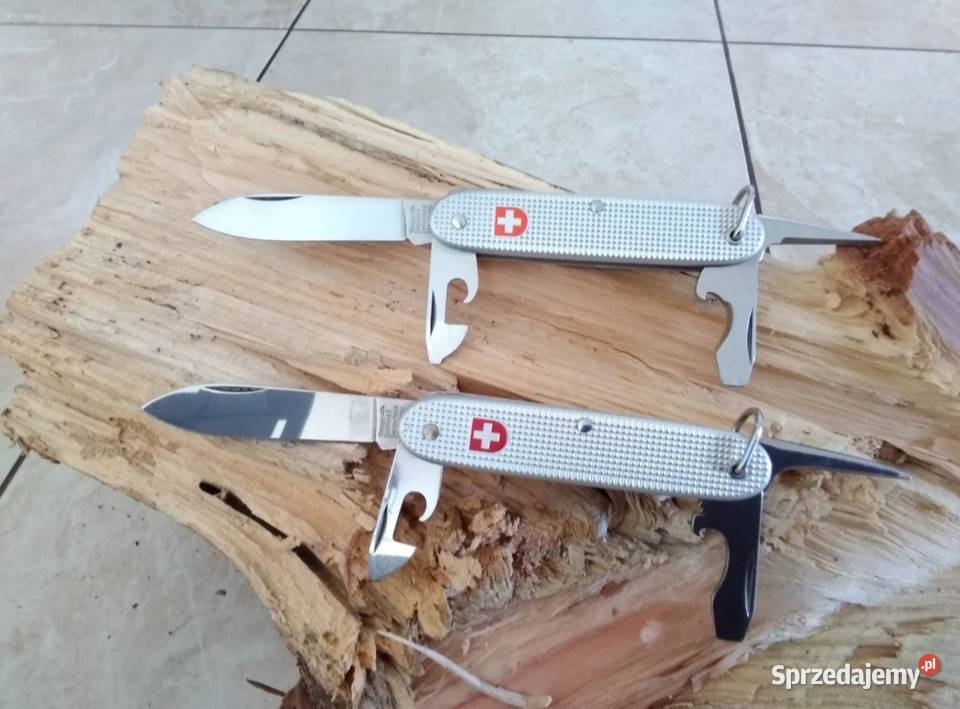 Wenger Swiss Army 70 Delemont Soldat DWIE SZTUKI