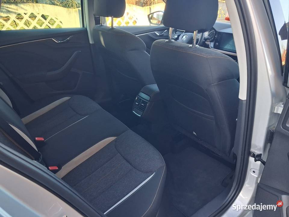 Skoda Kamiq Style kamera cofania wyposażenie Podstolice
