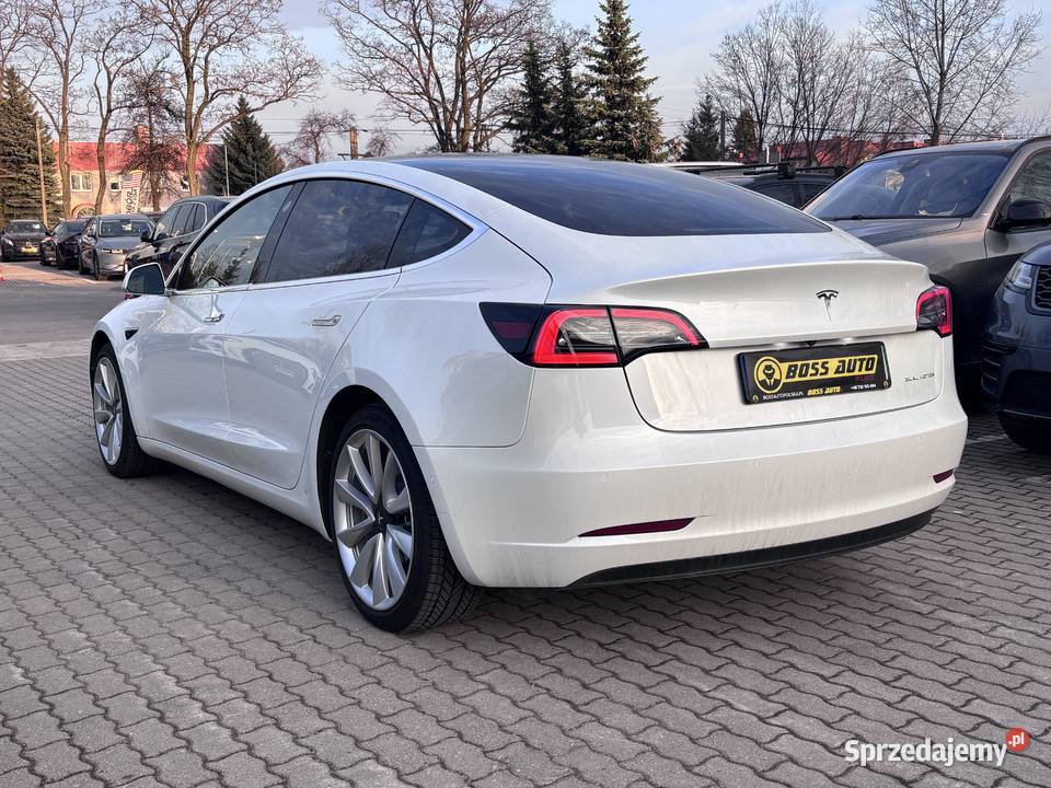 Tesla Model 3 2020 Warszawa
