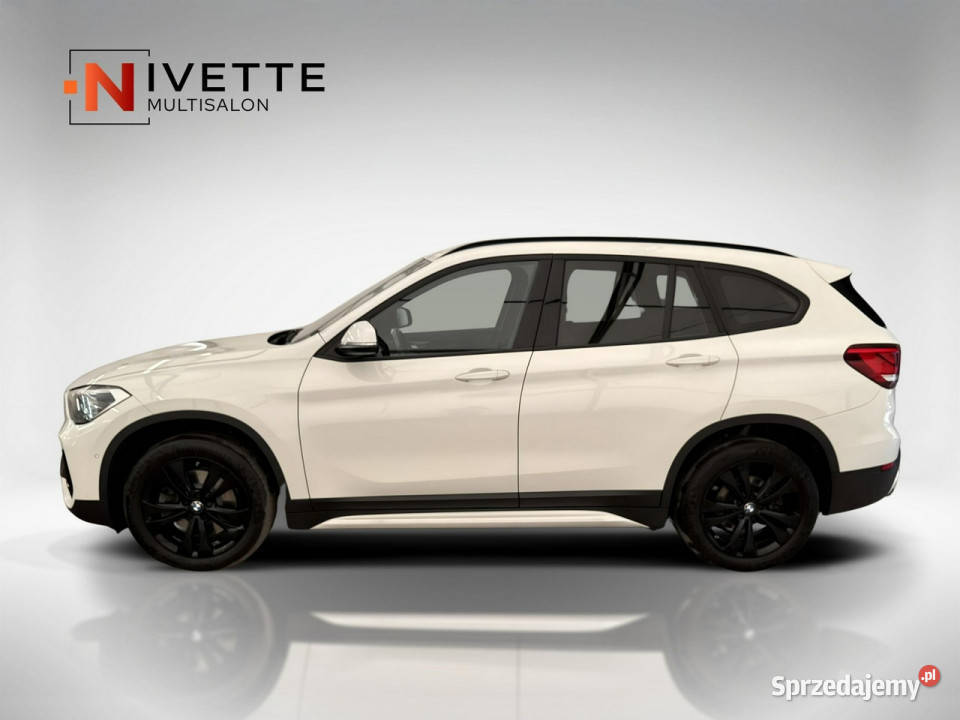 BMW X1 20 20i 178 sDrive Salon II F48 2015 światła przeciwmgielne