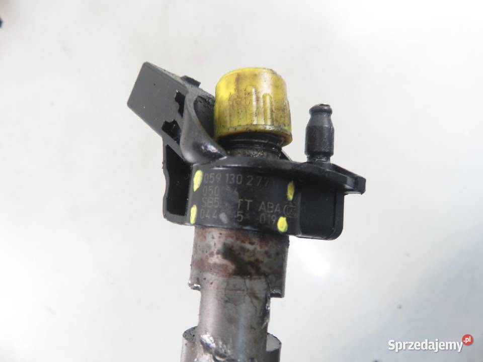 WTRYSKIWACZ AUDI A6 C6 27 TDI 059130277R osobowe Motoryzacja sprzedam