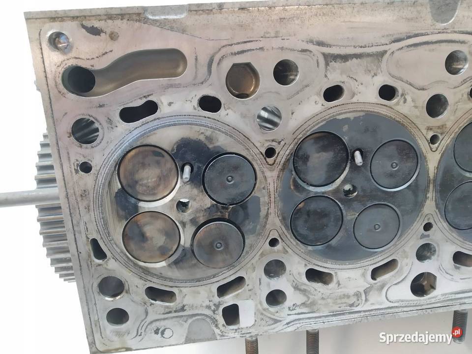 GŁOWICA KOMPLETNA 04L103292F 20 TDI Skoda Superb osobowe Głowice cylindrów