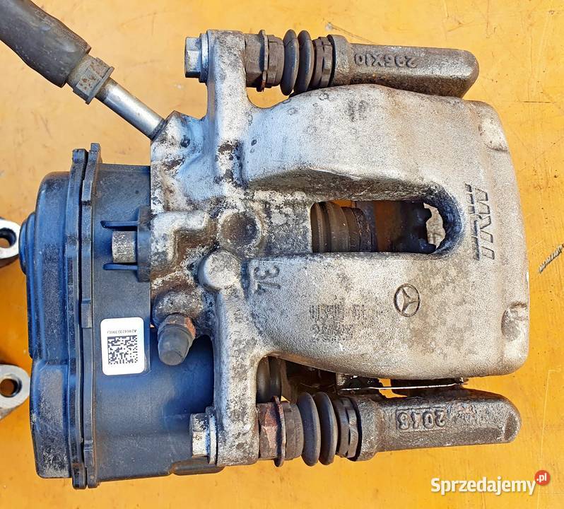 MERCEDES W117 W156 W176 W246 ZACISK HAMULCOWY Układ hamulcowy