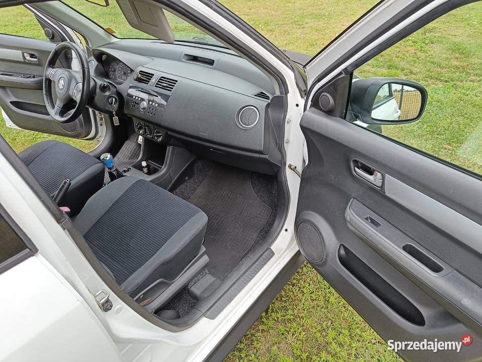 Suzuki Swift IV 15 102 09r