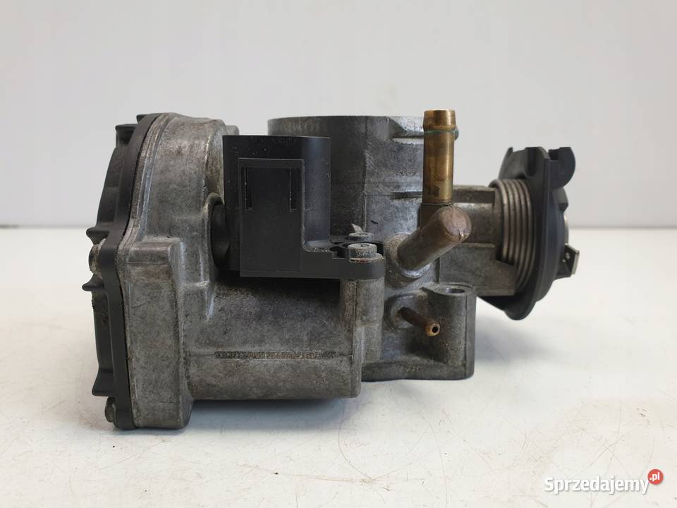 PRZEPUSTNICA VW Golf III 20 8V 037133064J osobowe Chełm