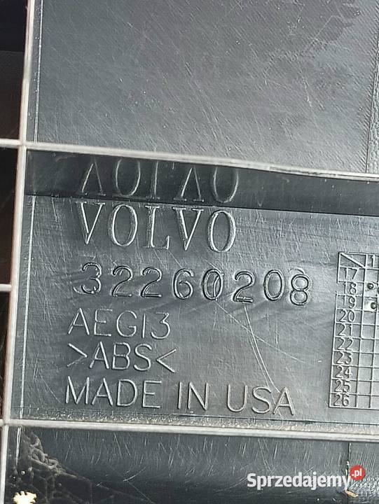 OSŁONA PASA TYŁ PROGU BAGAŻNIKA 32260208 Volvo