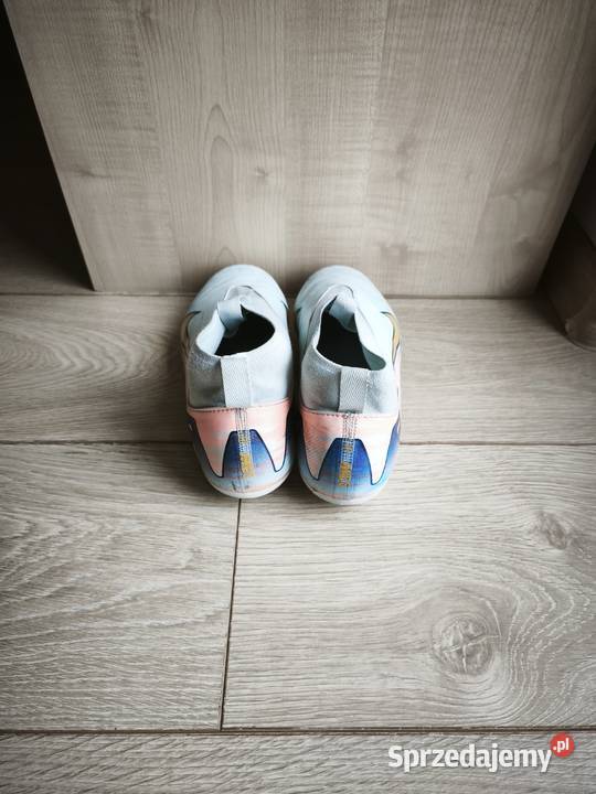 Korki Buty NIKE FZ1535 rozmiar 385 wkładka 23 Łódź sprzedam