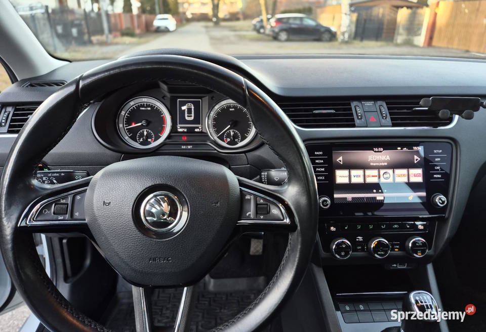 Skoda Octavia III 14tsi 150 pełen serwis ASO wspomaganie kierownicy Katowice sprzedam