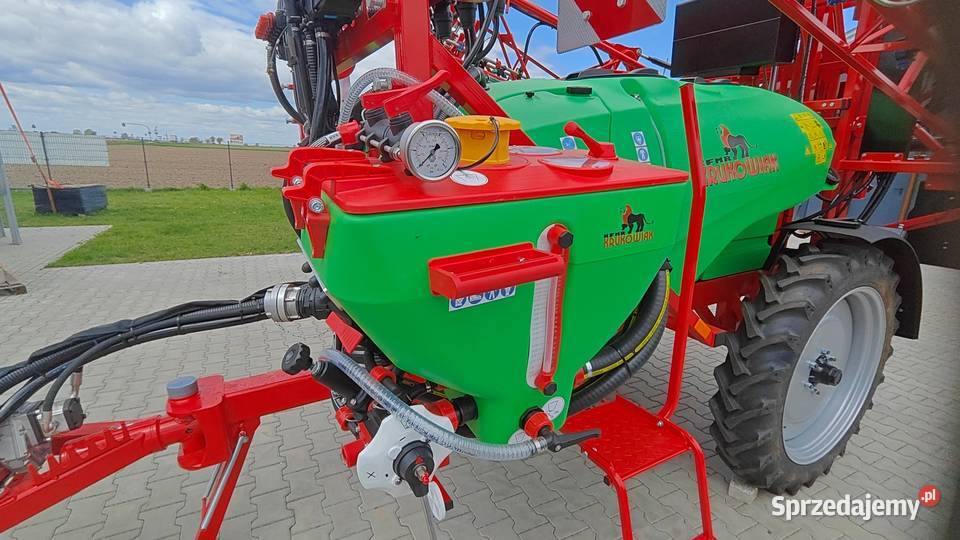 Opryskiwacz polowy KRUKOWIAK 1500 PHN ciągany nieuszkodzony łódzkie Piotrków Trybunalski