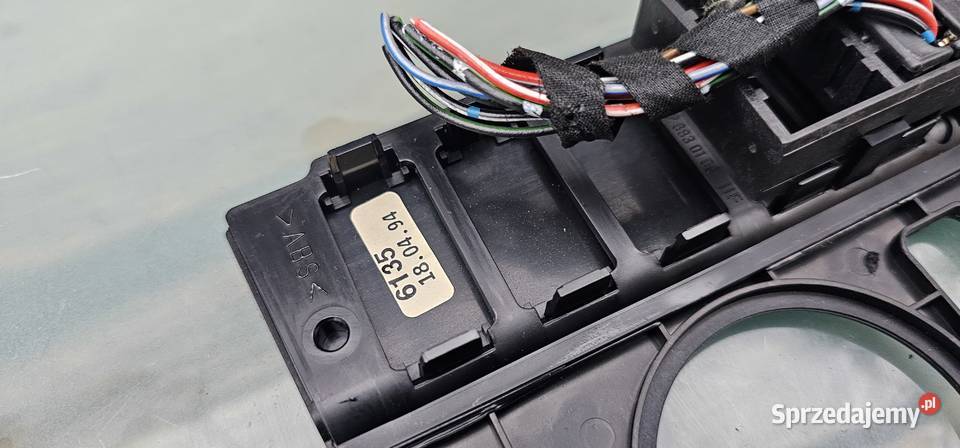 Ramka radia panel mercedes w202 2026830100 Zbąszyń