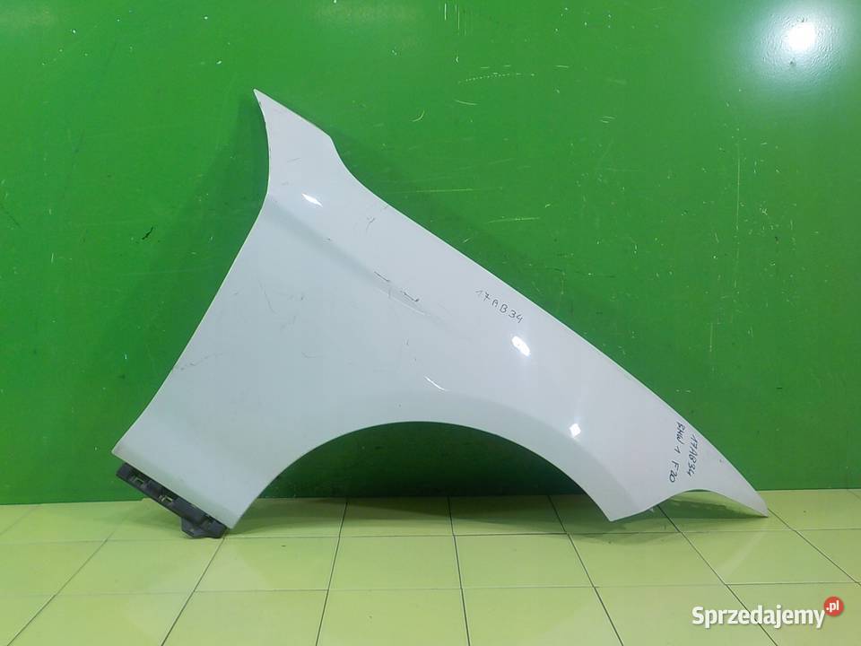 BMW 1 F20 16 B 13r 1115 5D blotnik prawy przod Błotniki Suków