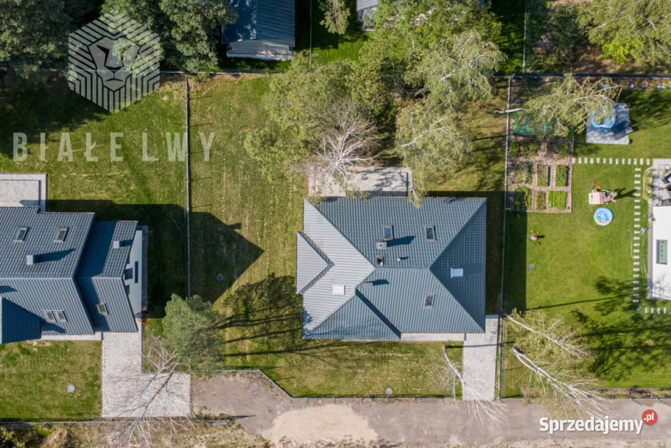 Dom wolnostojący 15401m Łoś