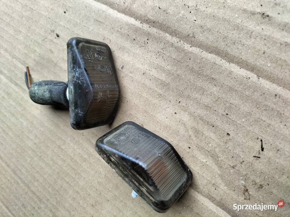 GOLF II 2 JETTA 2 KIERUNKOWSKAZ PRAWY LEWY sprzedam