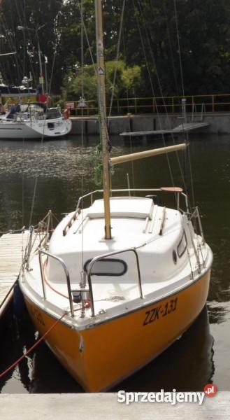 Jacht żaglowy 6m z przyczepą Kołobrzeg sprzedam