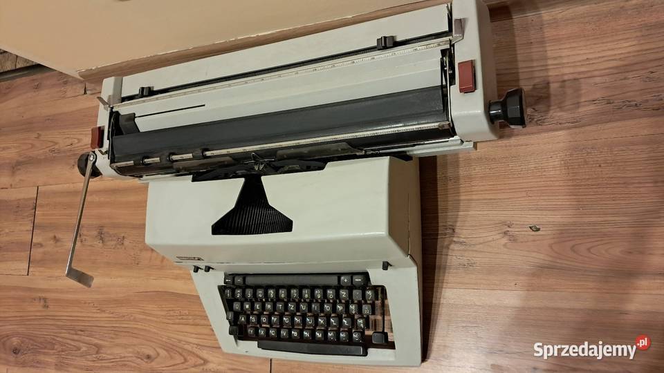 Stara Maszyna Do Pisania Łucznik 1983 r PRL Świecie