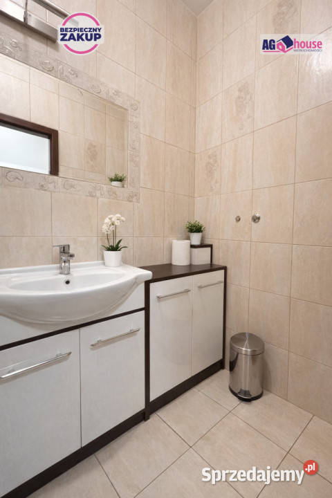 sprzedaży lokalu Reda 90m2