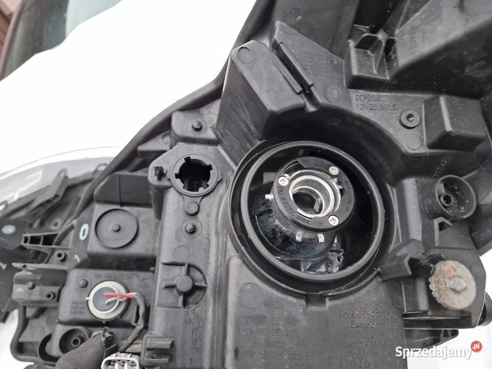 Lampa Prawa Przednia Toyota Yaris 3 Led Prawy Skawina