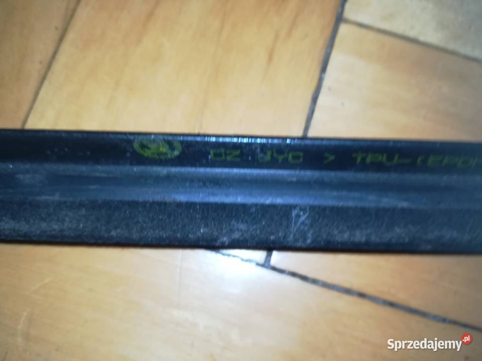 Skoda Octaiva III 3V9 Listwa zgarniająca drzwi Łódź