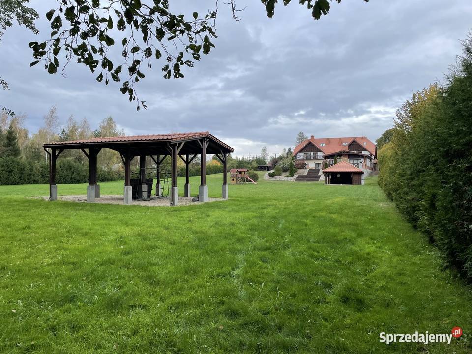 Syndyk sprzeda kompleks nieruchomości w Szczechy Małe