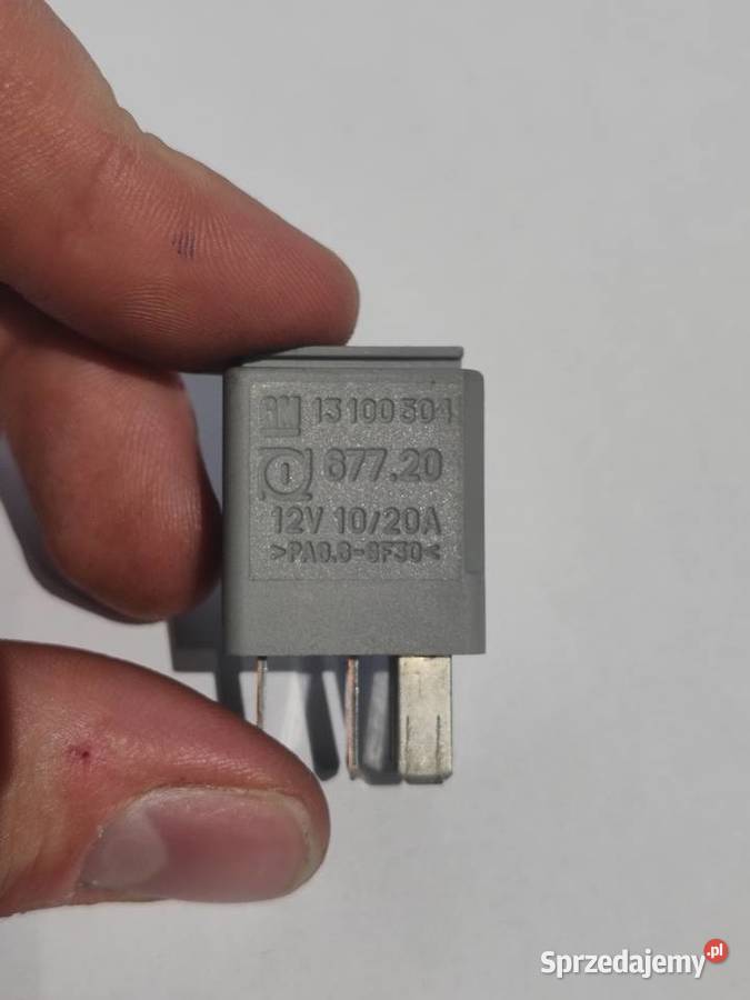 Przekaźniki Opel Astra H 13 CDTI 90 z 2006 roku Mysłowice sprzedam