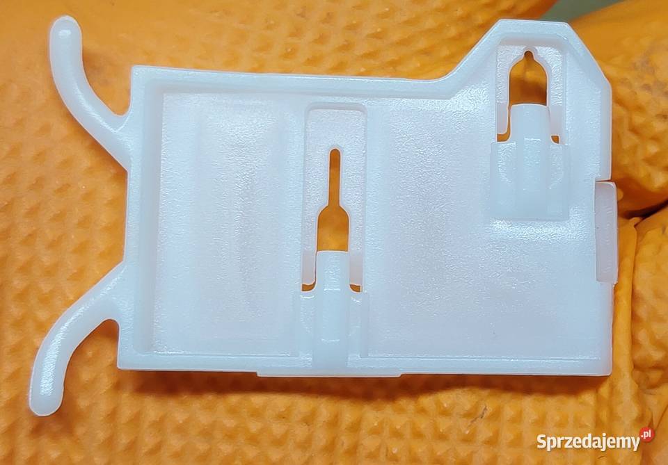 KLIPS SPINKA MOCOWANIE LISTWY OPEL CORSA 15239 Mielęcin sprzedam