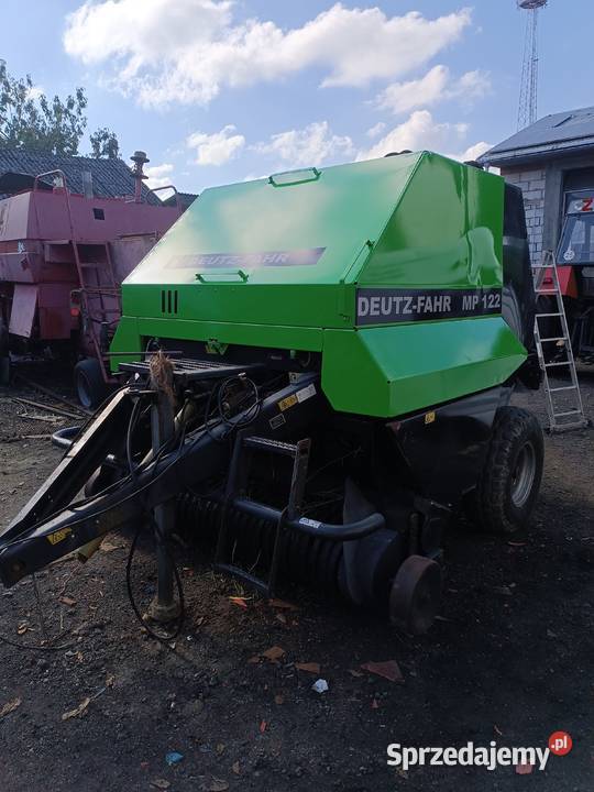 Prasa DeutzFahr MP122 vicon greenland Dragany
