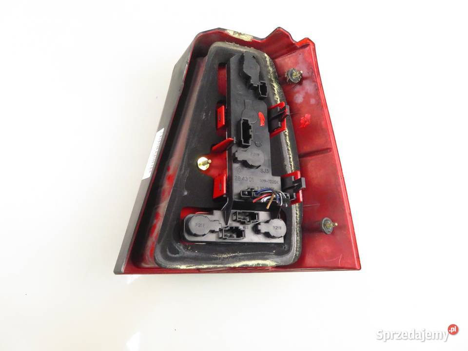 LAMPA LEWA TYLNA VW GOLF IV Variant