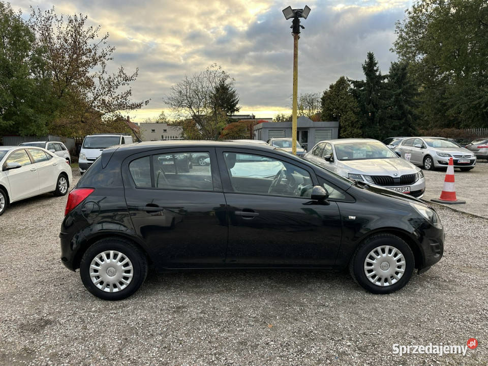 Opel Corsa 12 benzyna 85 Salon II