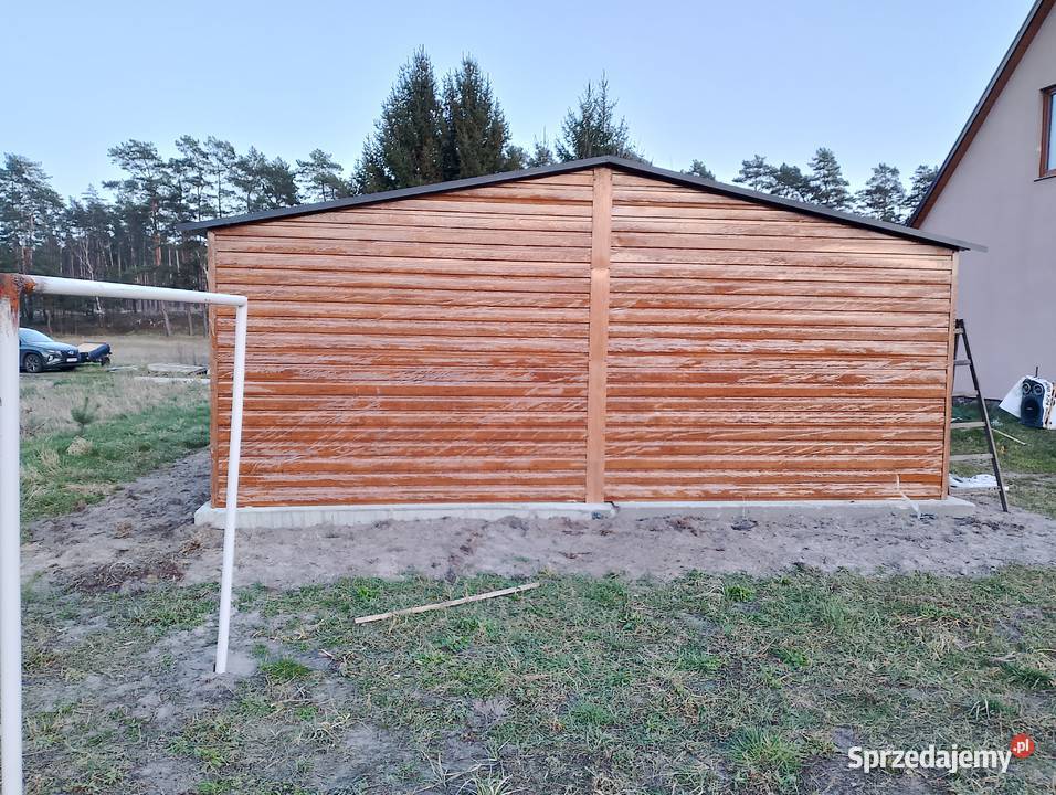 Drewnopodobny Blaszak Blaszany Garaż  Garaże pomorskie Kościerzyna