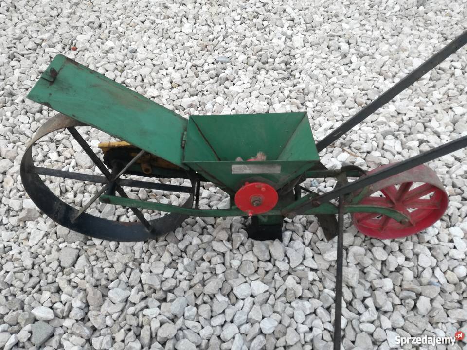 Siewnik ręczny taczkowy Szczucin