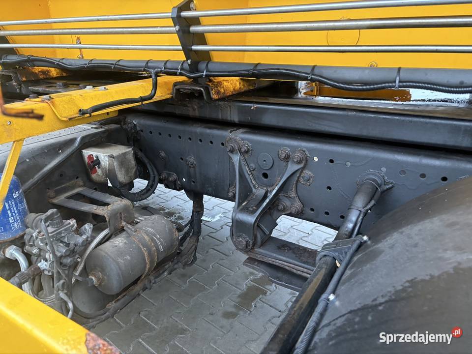 MERCEDES AXOR 1824 4x2 2011 Piaskarka Solarka Rok produkcji 2011 Ropczyce