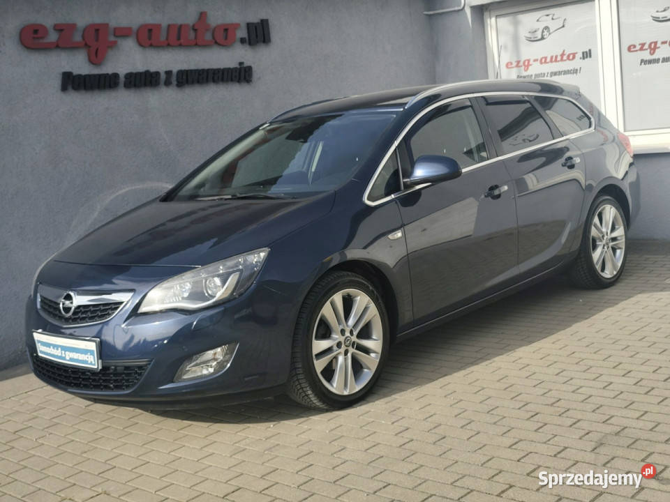 Opel Astra Zadbany serwis bogata wyposażenia J podgrzewane fotele