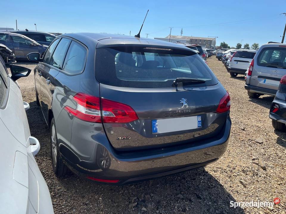 PEUGEOT 308 II SW 15 BlueHDi 130 EAT8 FV868 świętokrzyskie