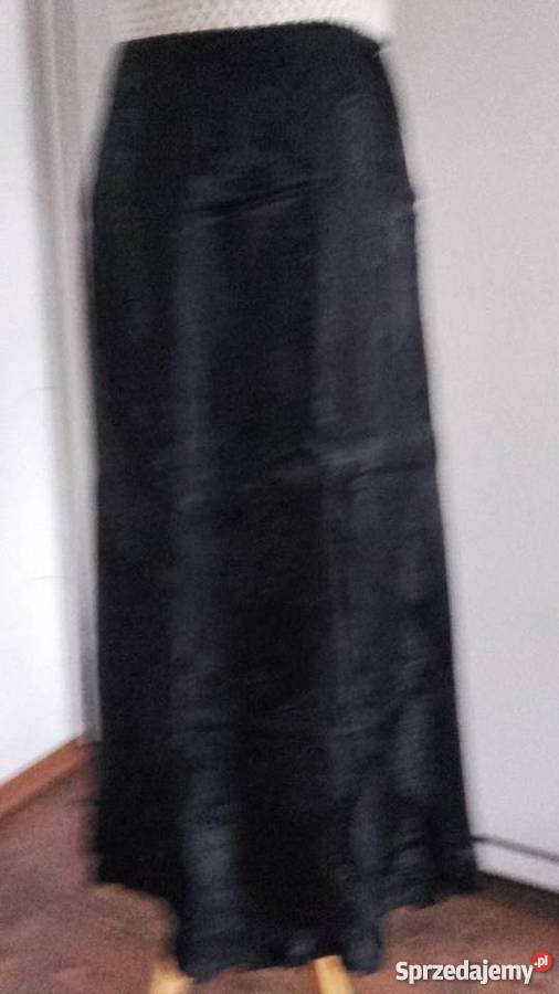 CZARNA SATYNOWA SPÓDNICA Z HAFTEM W PAWIE r 38 Rozmiar 38(M) wielkopolskie Piła
