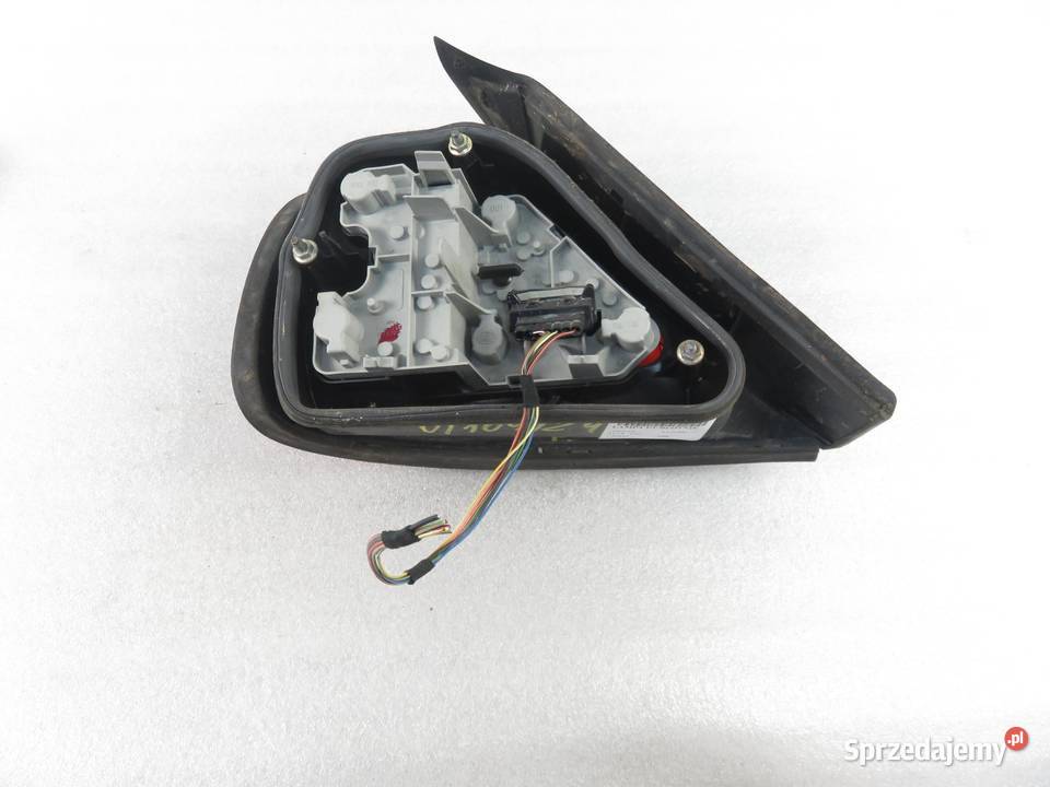 LAMPA PRAWA TYLNA JAGUAR XJ X308