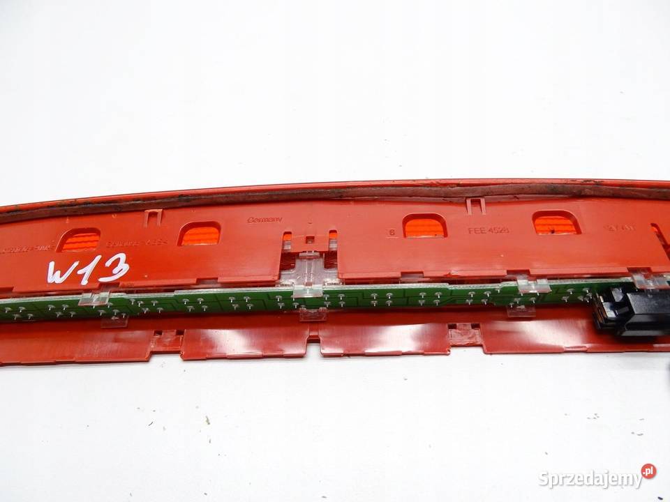 TRZECIE ŚWIATŁO STOP STOPU 1K6945097A VW TIGUAN