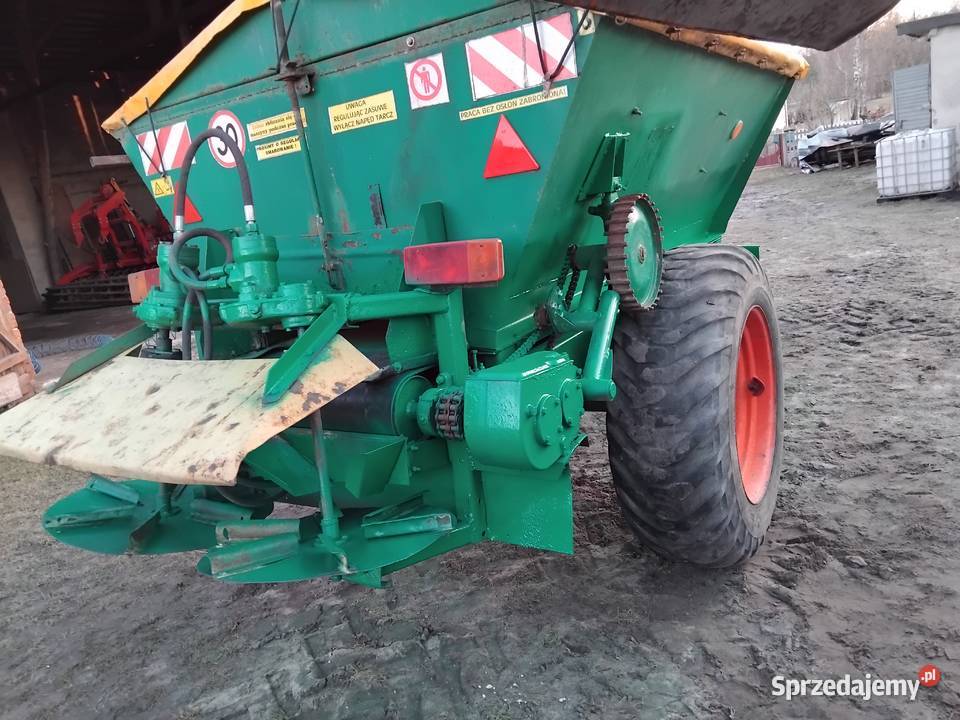 Rozsiewacz nawozu wapna RPN3transport nieuszkodzony