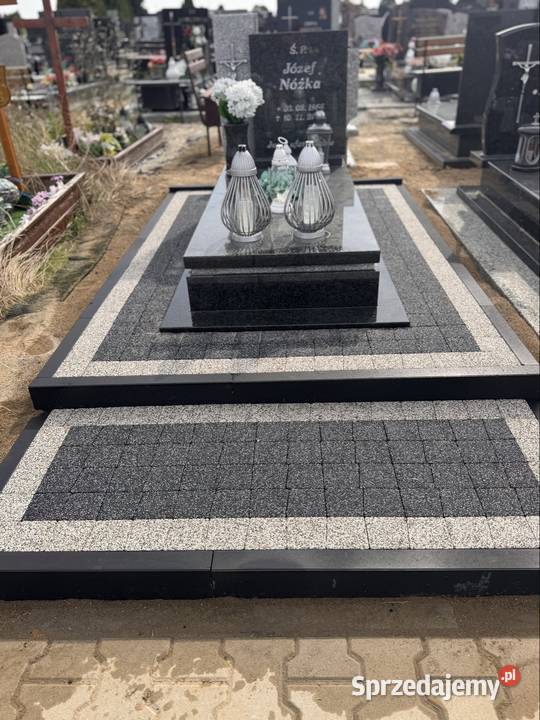 Opaska wokół pomnika Brukowanie Głogów