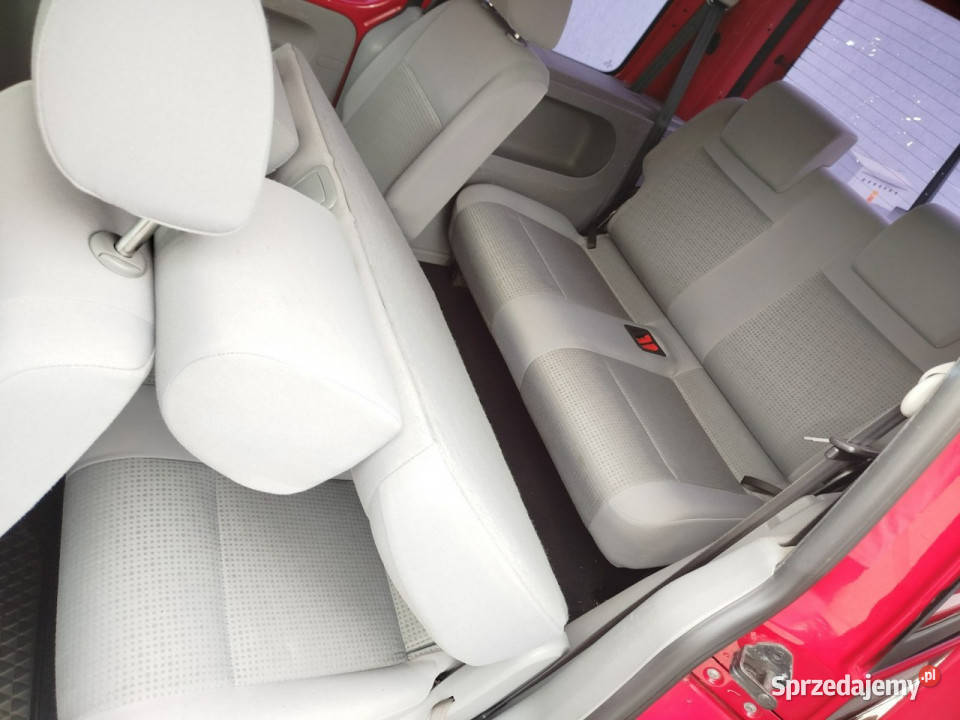 Volkswagen Caddy 2009r KLIMA 7 osobowy 2 L 8V manualna Toruń