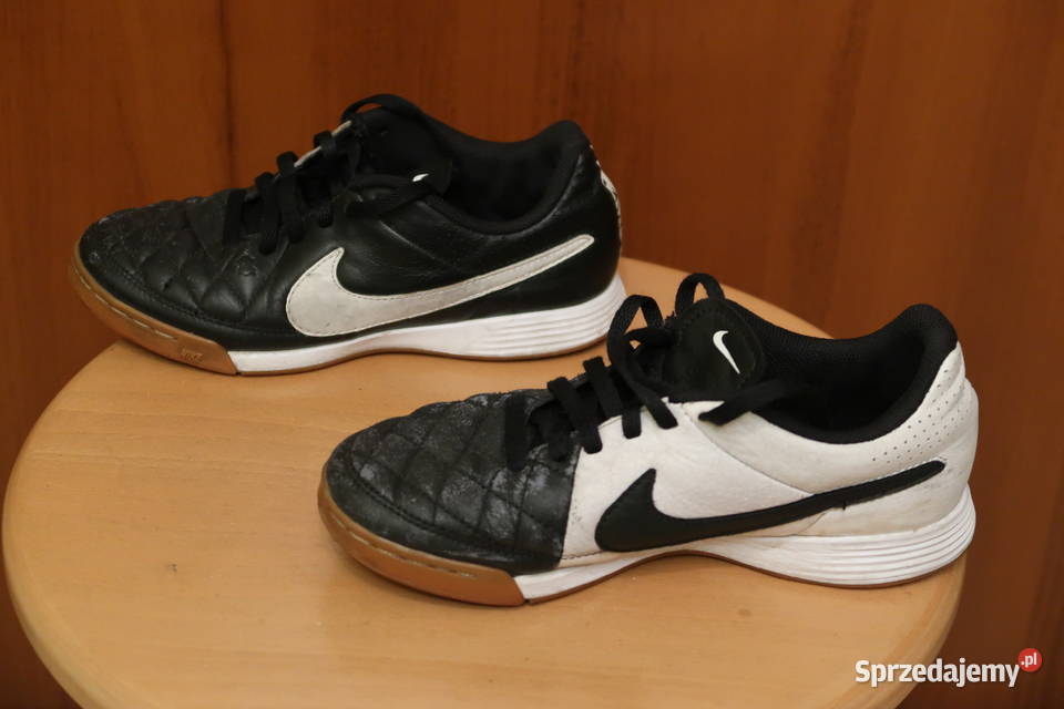 Buty sportowe halowe firmy NIKE 34 Siedlce