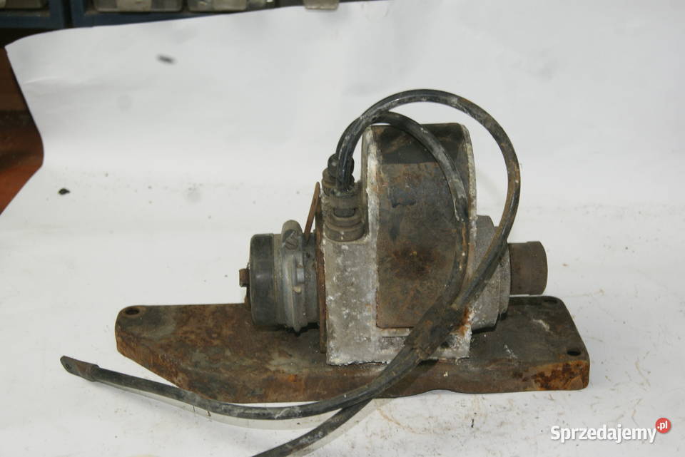 BOSCH FF2A RS 423 ISKROWNIK 2 CYLINDRY BMW śląskie